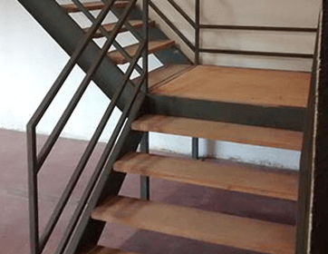Escada metálica externa: principais modelos e aplicações